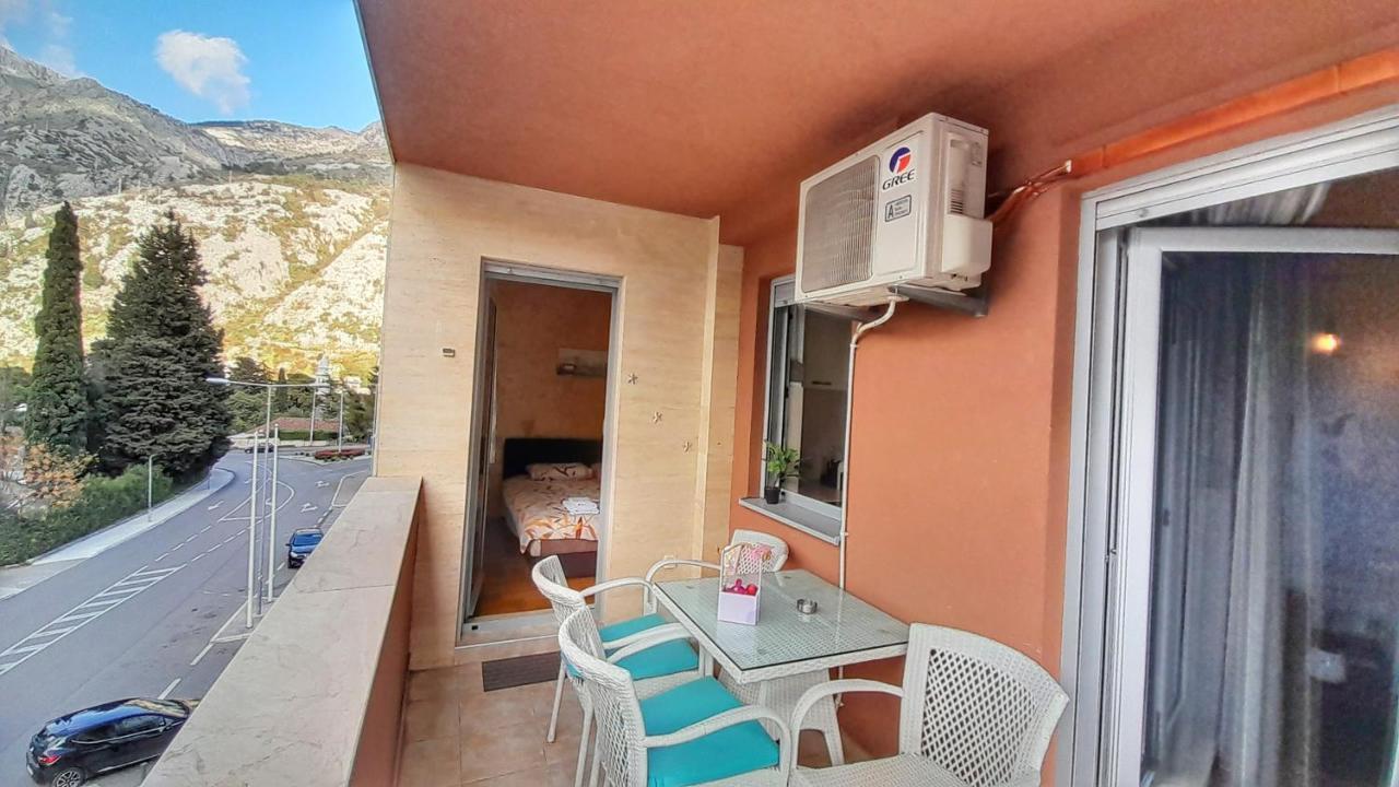 Sea View Apartment In Kotor ! Apartment Popica Exteriör bild