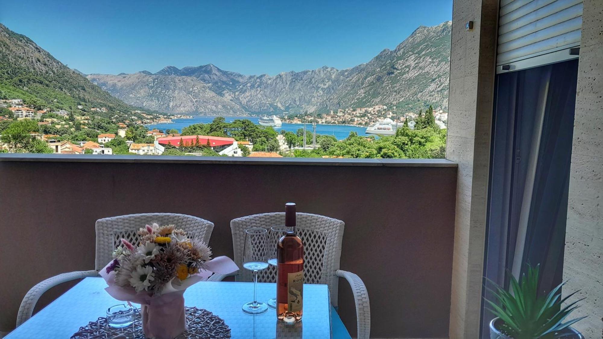 Sea View Apartment In Kotor ! Apartment Popica Exteriör bild
